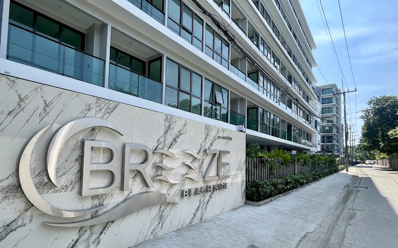 The Breeze Beachside