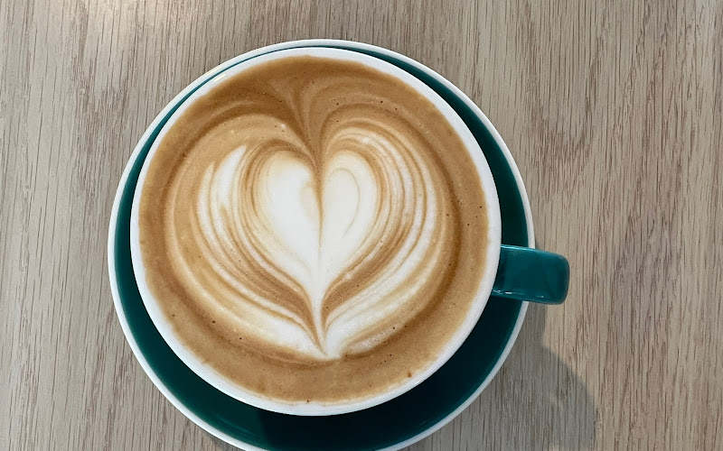 ベアーケイブ スロウバー カフェ