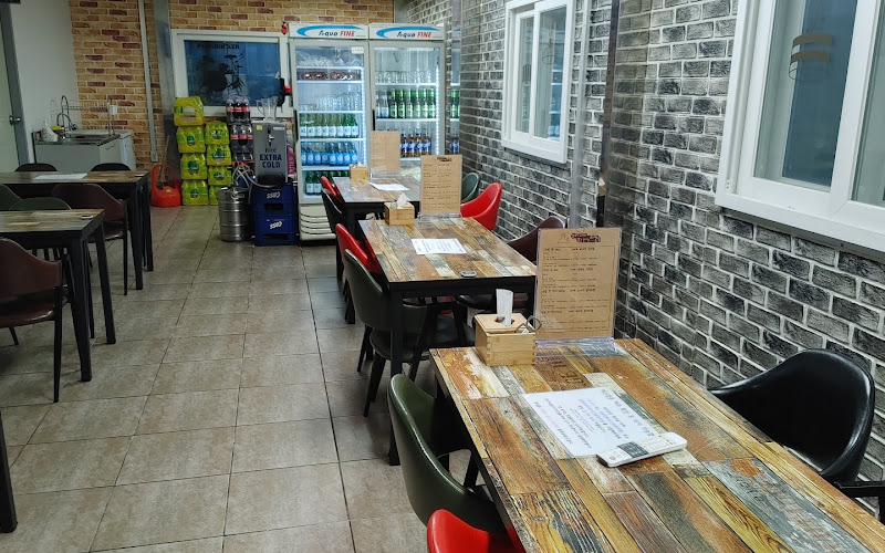 상호가도저히생각안나는치킨집