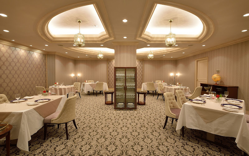 フランス料理 モン・フレーブ