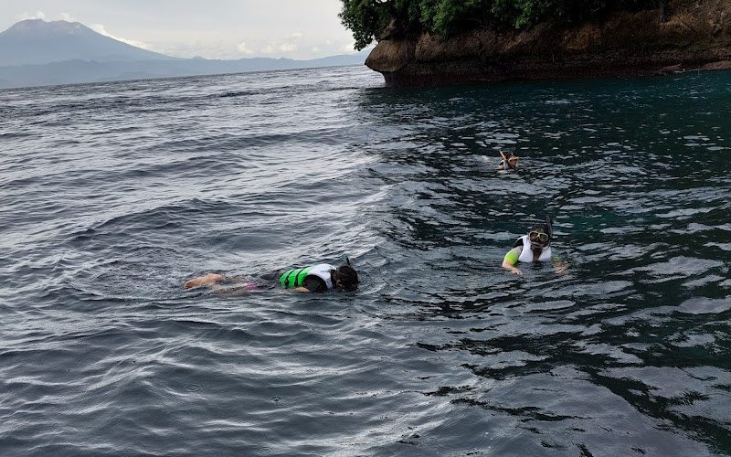 The Wall (snorkeling place)