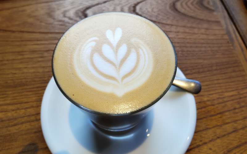 Darestore Coffee & Eatery