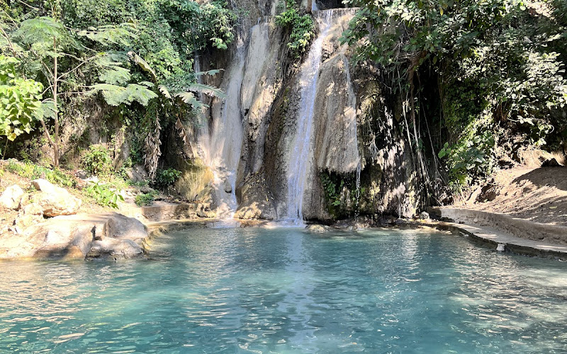Mae Ka Sa Waterfall