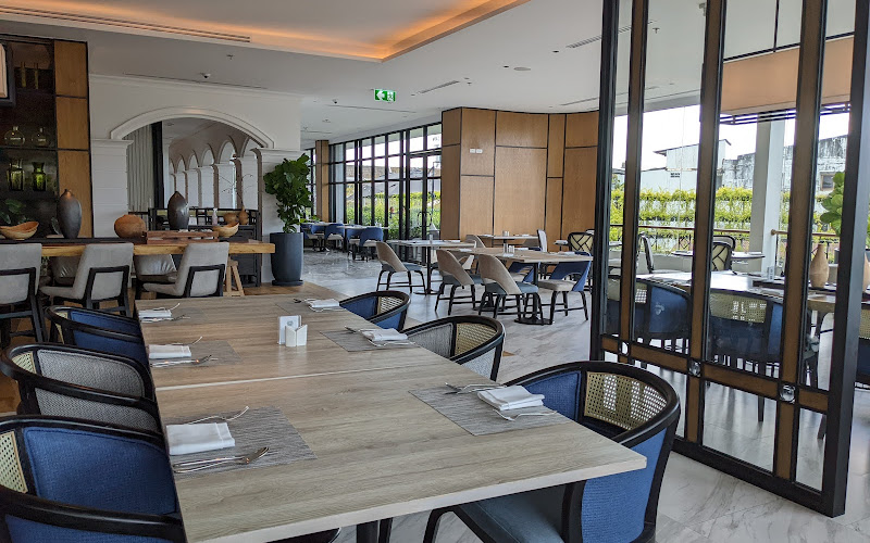 Krua Talad Yai Restaurant