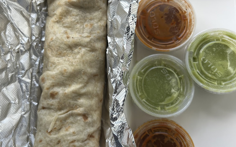 Famosos Burritos & More