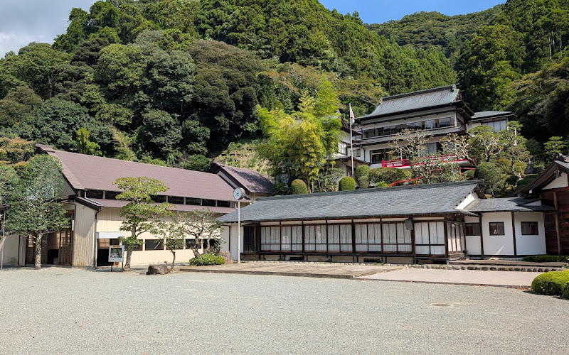 阿夫利神社神輿殿