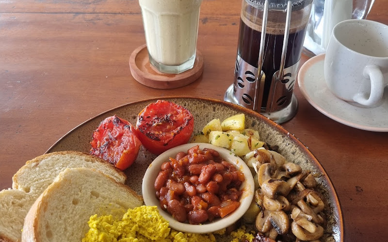 TaTa - All-Day Brunch & Coffee