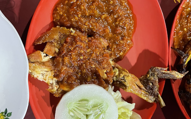 Ayam Penyet Alibaba/ mas arif