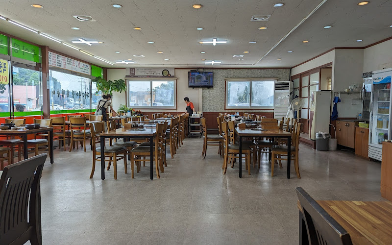 가마솥추어탕청석골탄현점