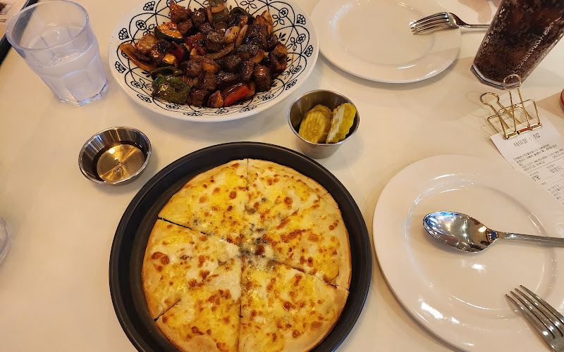 롤링파스타 김해율하점