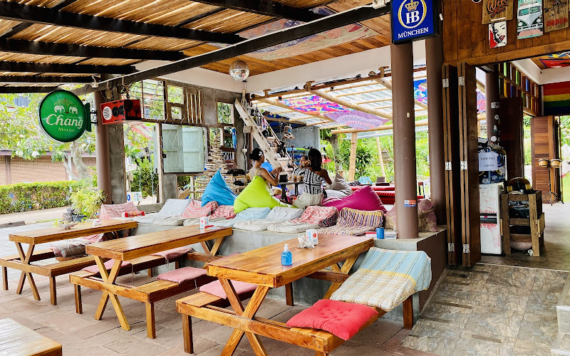 DRIFT Bar: Ao Khai
