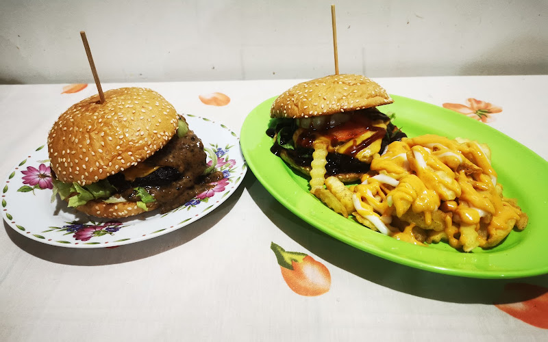 Sate Brunei ImanSufi & D'Paka Burgerlicious