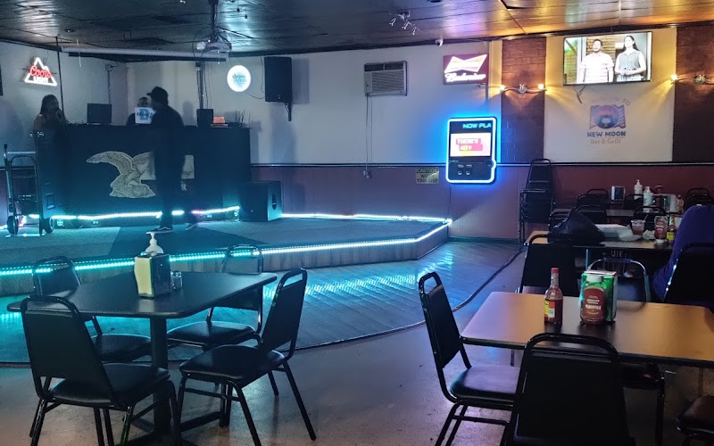 New Moon bar and grill