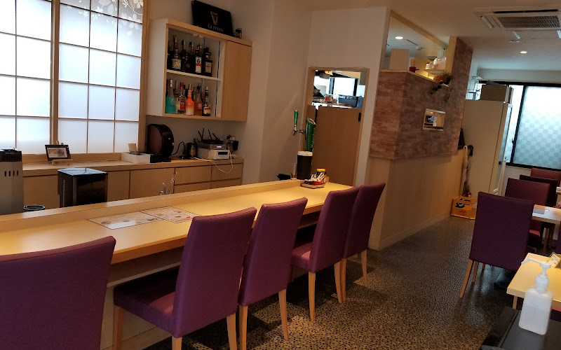 ダイニングバーポルト