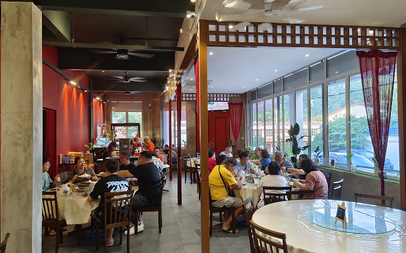 Hooray Seafood Restaurant