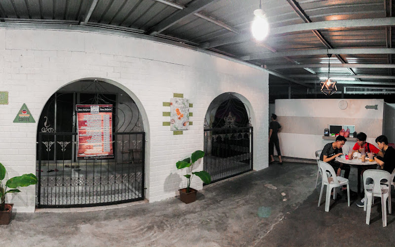 Zul Dapor Goreng & Rojak Ghadapi Kuchey