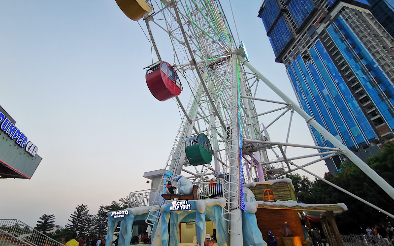 i-City Theme Park