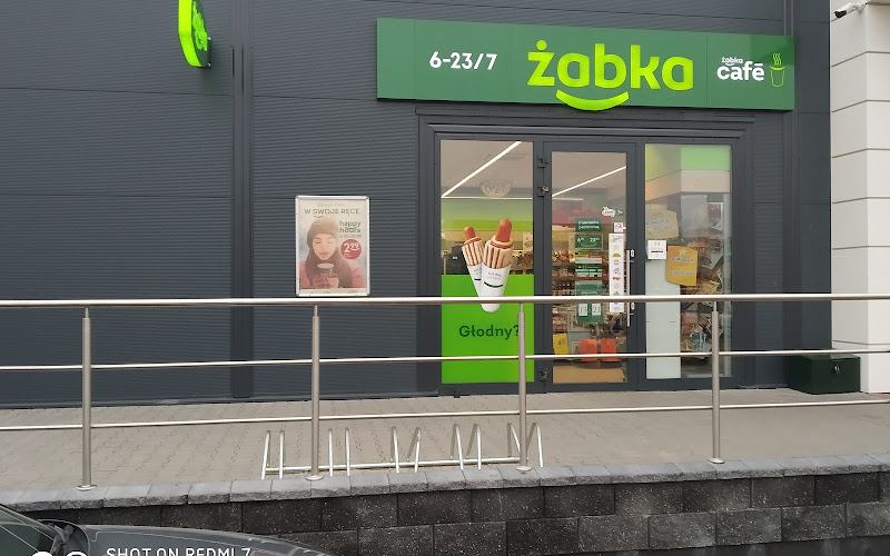 Żabka | Prosto z pieca