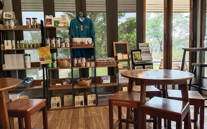 Kasetapirom Cafe