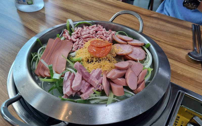 태백산 감자탕 부대찌개