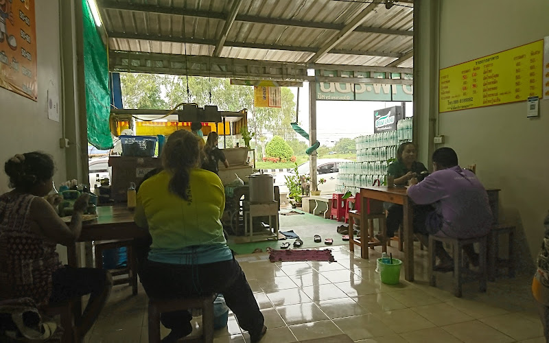 ผัดไทยพิกุลทอง สี่แยกวัฒนานคร