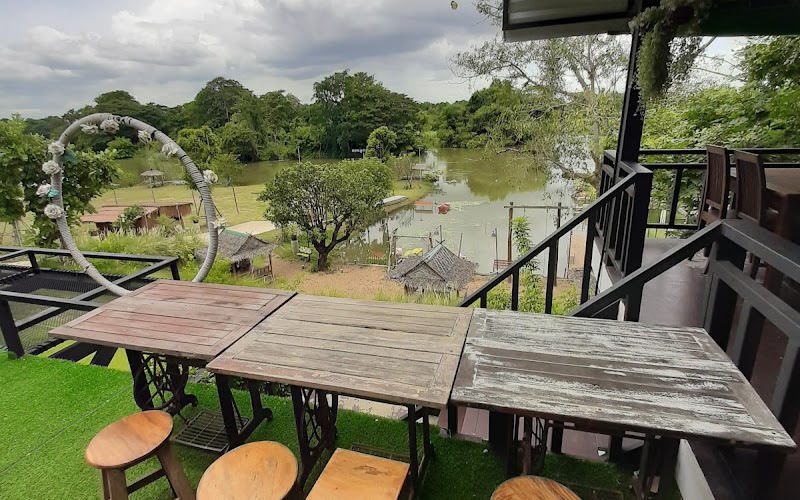 モーンドゥークローン カフェ