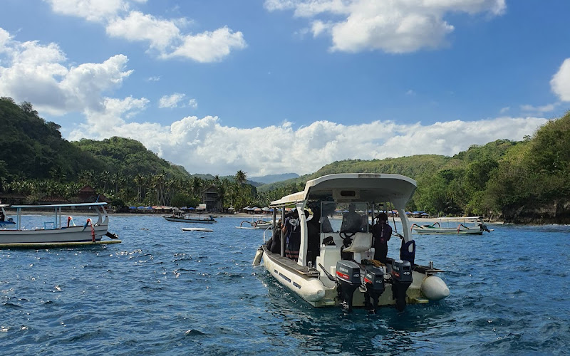 Crystal Bay Dive Site