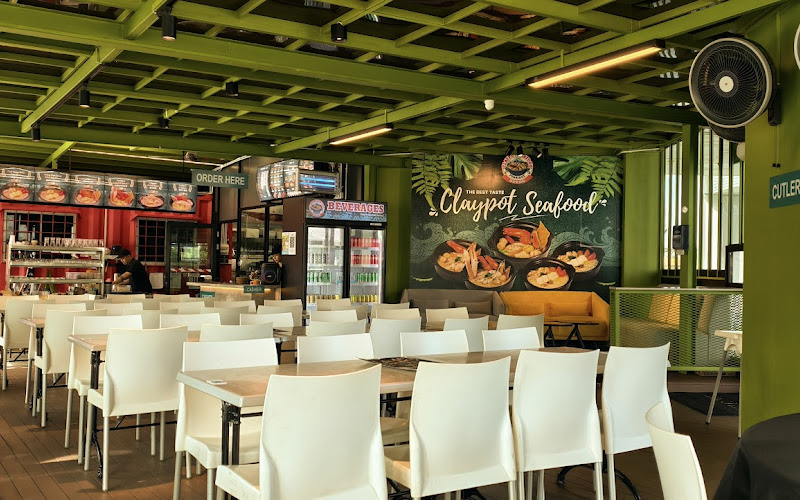 Claypot Seafood Porridge St3