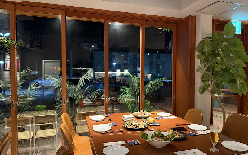 カフェ＆ラウンジ ハナレイ