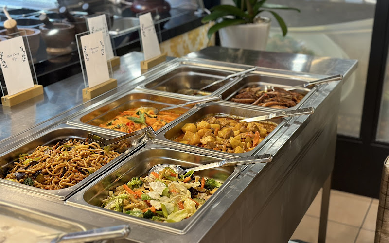 Luv 2 eat Thai Restaurant