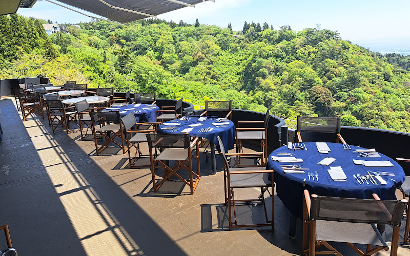 空のダイニング