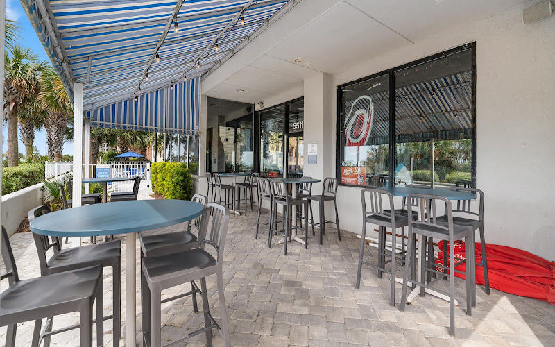 Buckets Bar & Grill