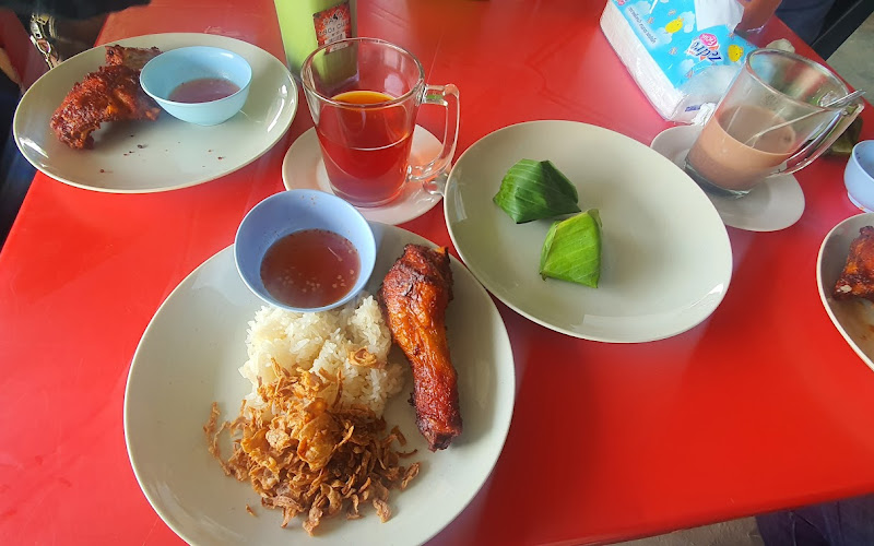Kak Yah Pulut Ayam