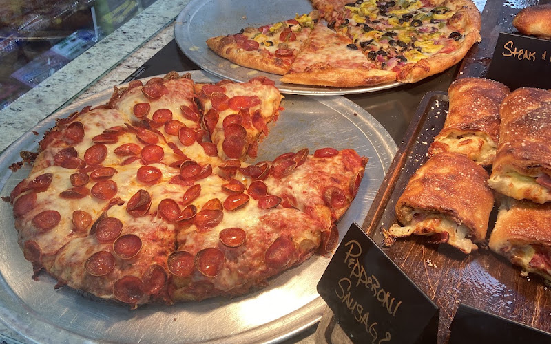 Saroki's Crispy Chicken & Pizza