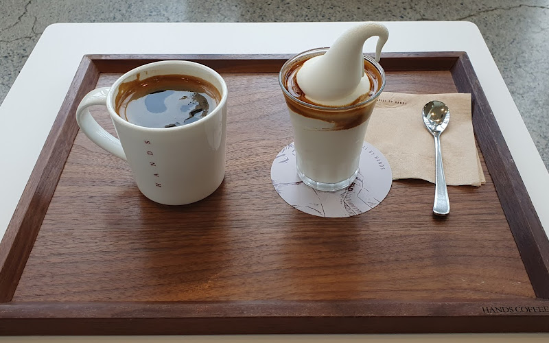 Hands Coffee