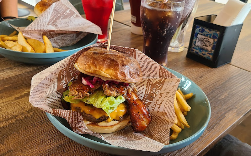 Back Born City Hamburger