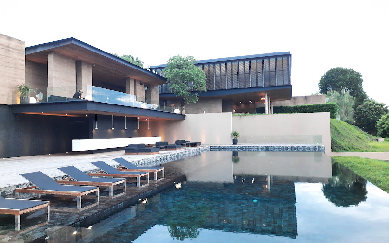 ターラー ヴィラ リバークウェー リゾート