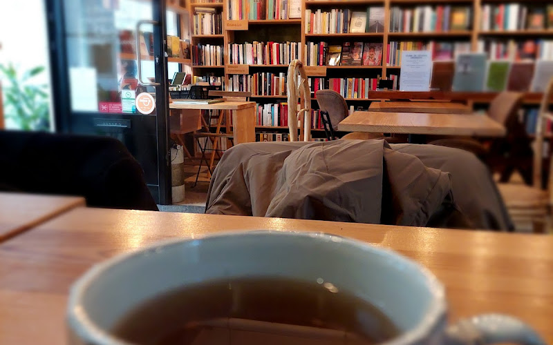 Insensato Café-Livraria