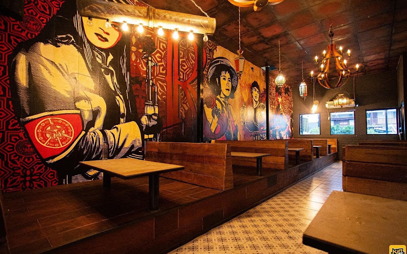 Robinhood​&Burgerpizza​ Halal