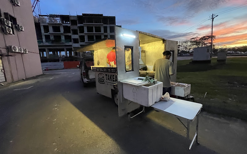 Takeaways Burger Simpang Tiga