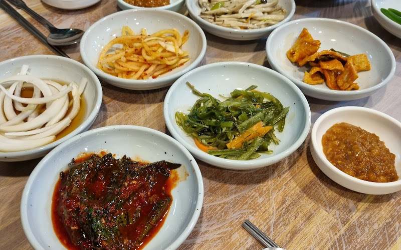 새물레방아민속식당