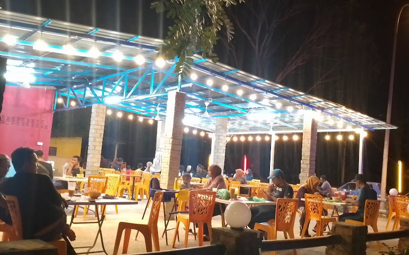 Deela Tomyam Restaurant