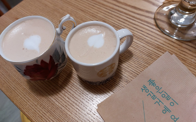 다시오다 cafe & stay