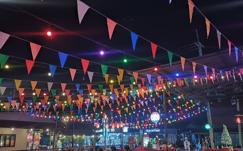 คูเจริญบาร์& เรสเตอรอง