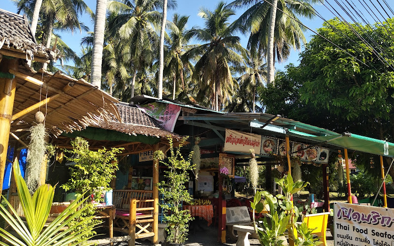 เกาะสมุยร้านขนมจีนครูเอ็ม