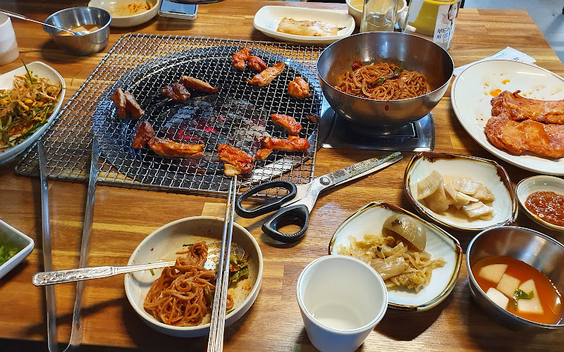 무지골 닭갈비(Dak galbi)