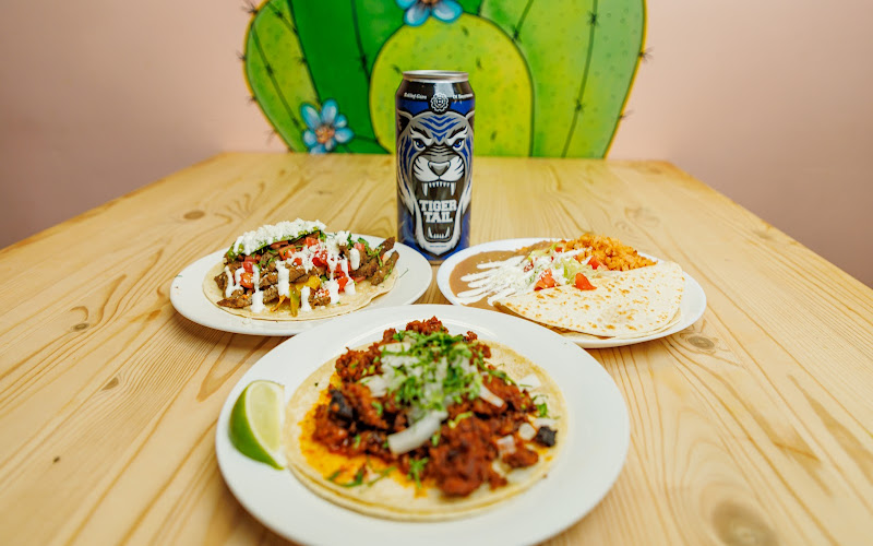 Maciel's Tortas & tacos (Midtown)