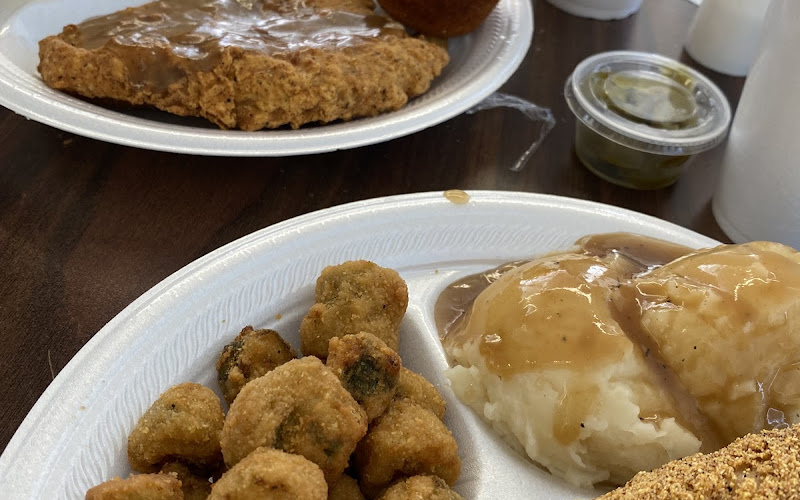 Sum 2 Eat - Soul Food Resturant