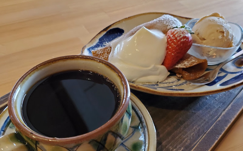 KAFUU 山の麓のやちむんcafe＋guesthouse
