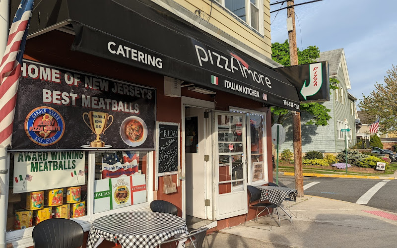 PizzAmore Italian Kitchen